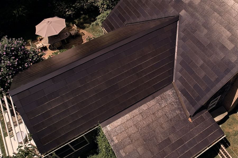 solar roof tiles luxury homes